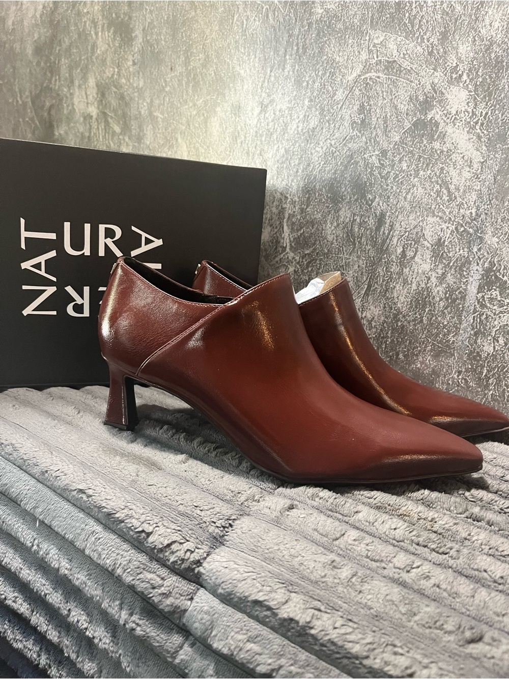 Naturalizer Women’s Pointed Toe Brown Leather Kitten Heel Booties 8 Wide new